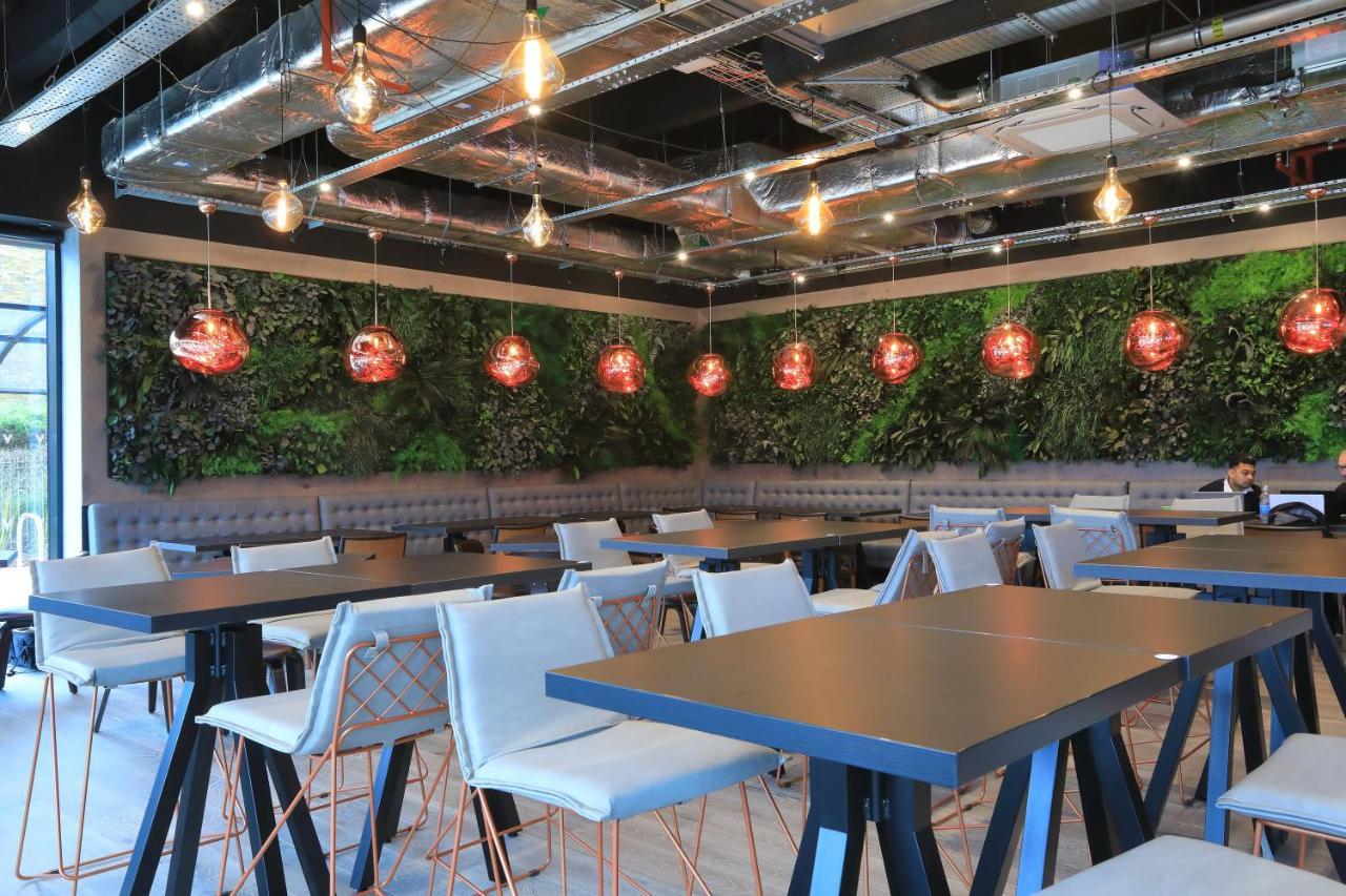 Village Hotel Southampton Eastleigh Ngoại thất bức ảnh
