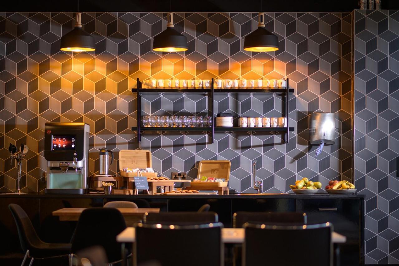 Village Hotel Southampton Eastleigh Ngoại thất bức ảnh